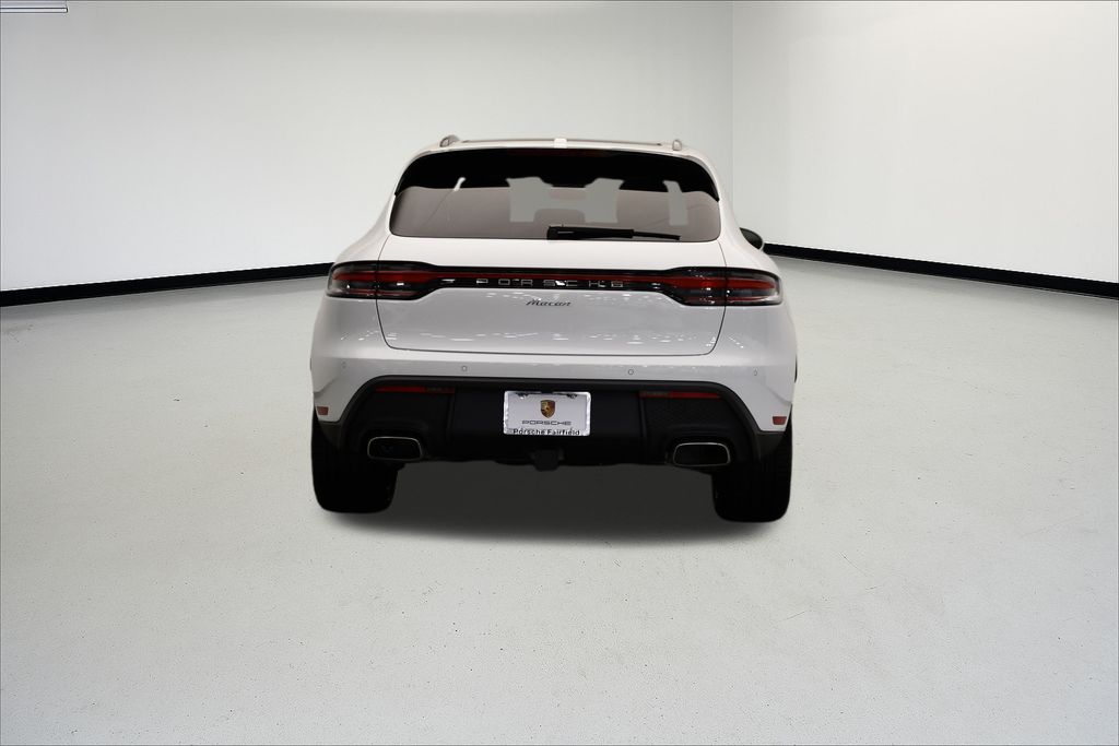 Thumbnail: 2025 Porsche Macan - 4
