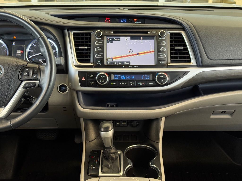 2019 Toyota Highlander Limited Platinum - 4