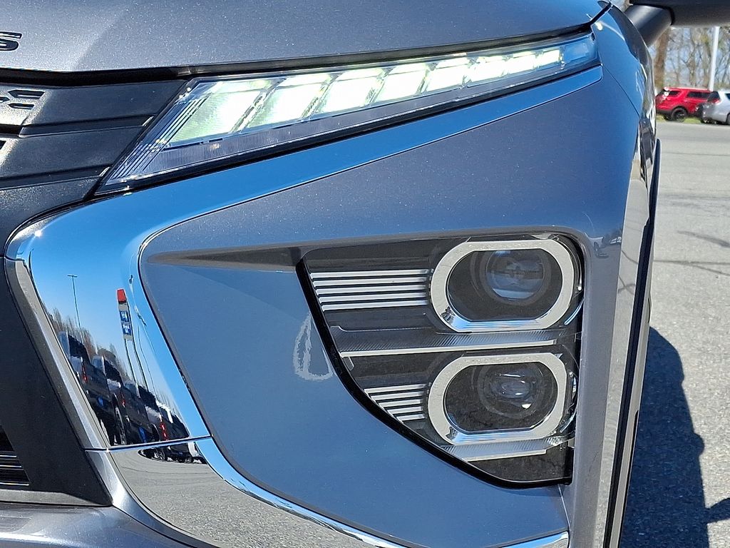 2024 Mitsubishi Eclipse Cross — photo 10