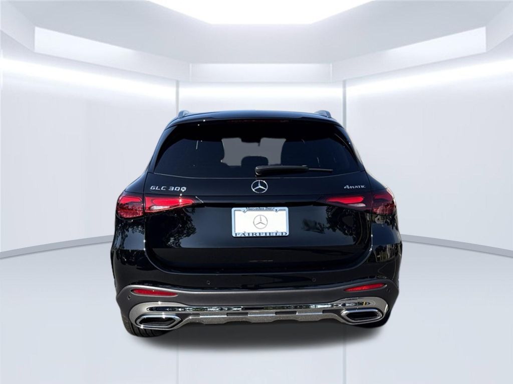 Thumbnail: 2027 Mercedes-Benz GLC - 4