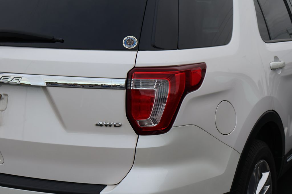 Thumbnail: 2019 Ford Explorer - 8