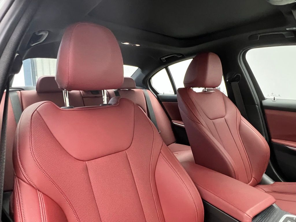 Thumbnail: 2025 BMW 3 Series - 7