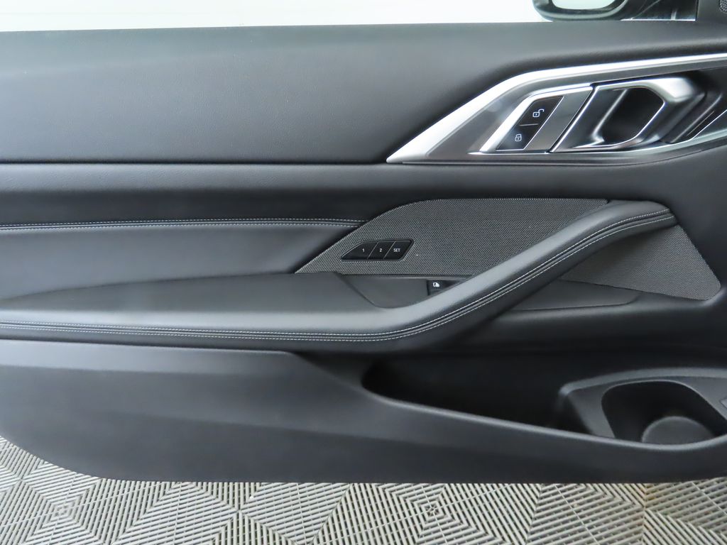 Thumbnail: 2024 BMW 4 Series - 25