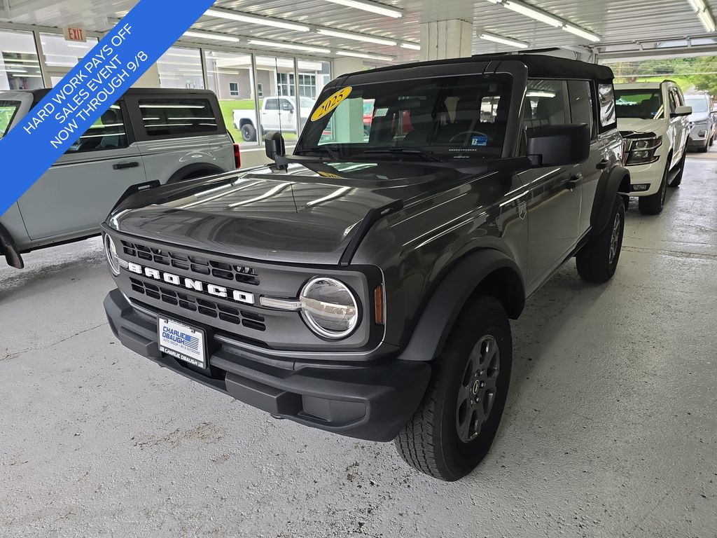 Gray Metallic 2025 Ford Bronco SUV / Crossover Four-Wheel Drive 7-Speed Manual