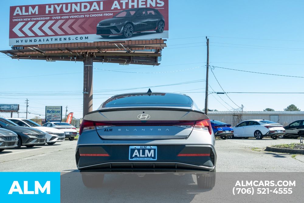 Certified Used 2025 Silver Hyundai SEL Sport image 10