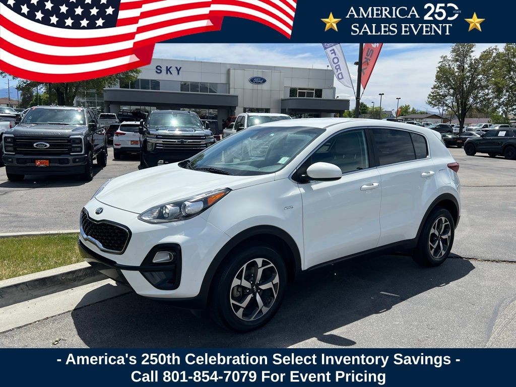 Clear White 2020 Kia Sportage SUV / Crossover All-Wheel Drive 6-Speed Automatic Overdrive