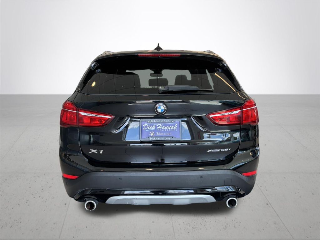 2021 BMW X1 xDrive28i