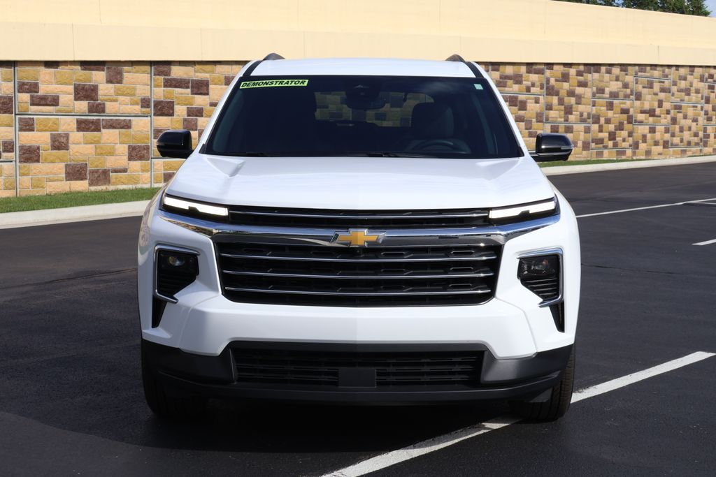 Thumbnail: 2026 Chevrolet Traverse - 2