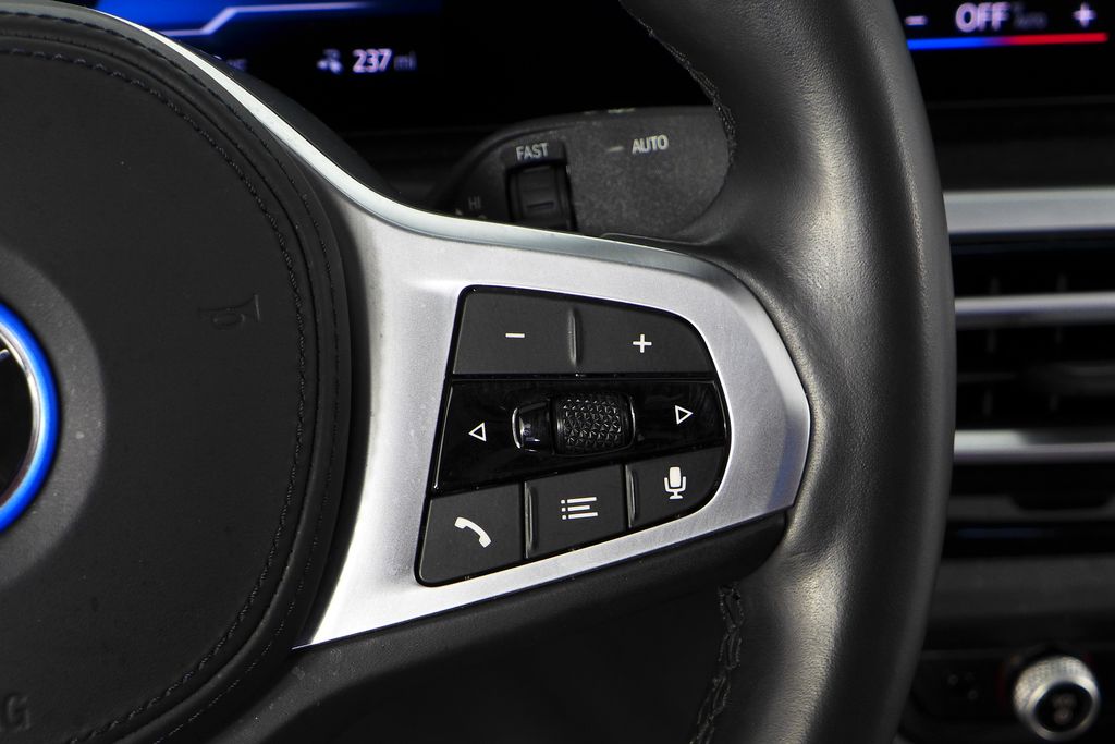 Thumbnail: 2023 BMW i4 - 29