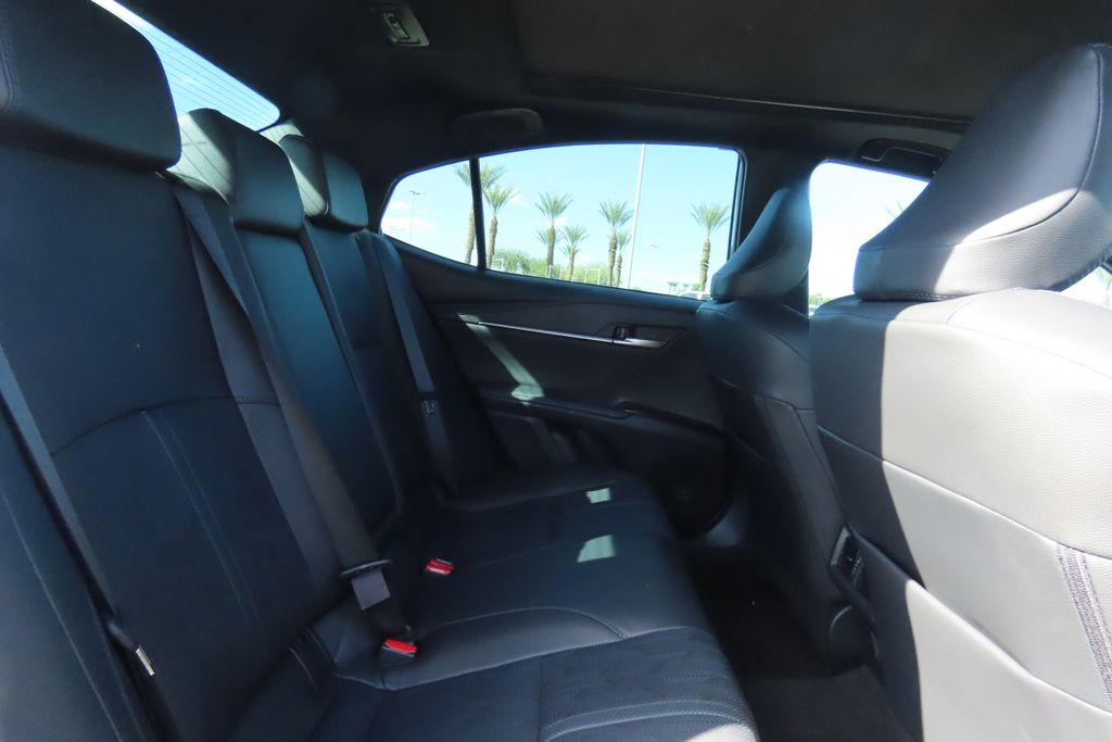 Thumbnail: 2025 Toyota Camry - 21