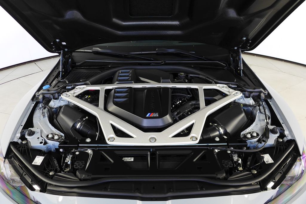 Thumbnail: 2025 BMW M4 - 6