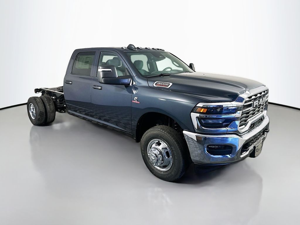 2026 RAM 3500 Chassis Tradesman Crew Cab LB DRW RWD