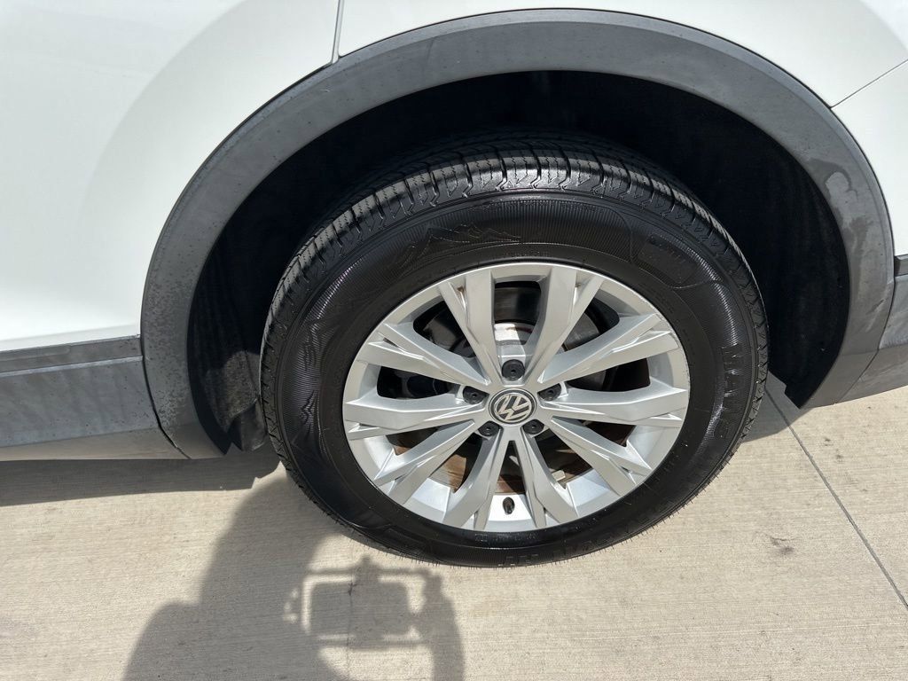2019 Pure White Volkswagen Tiguan 2.0T S FWD SUV