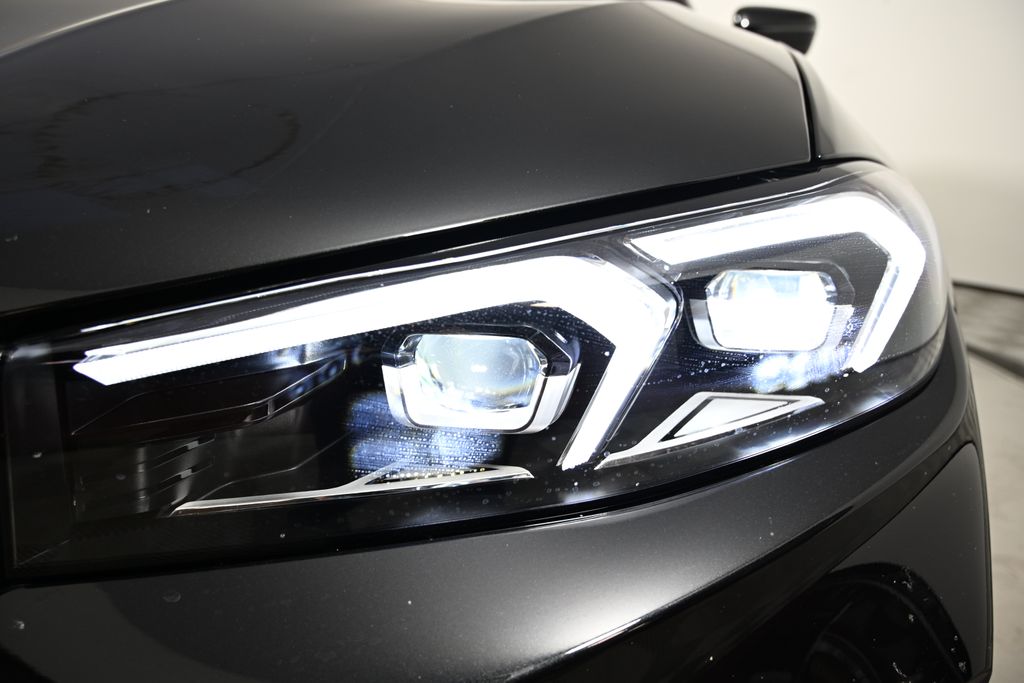 Thumbnail: 2026 BMW 3 Series - 9