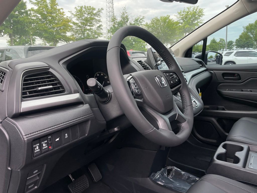 Thumbnail: 2026 Honda Odyssey - 27
