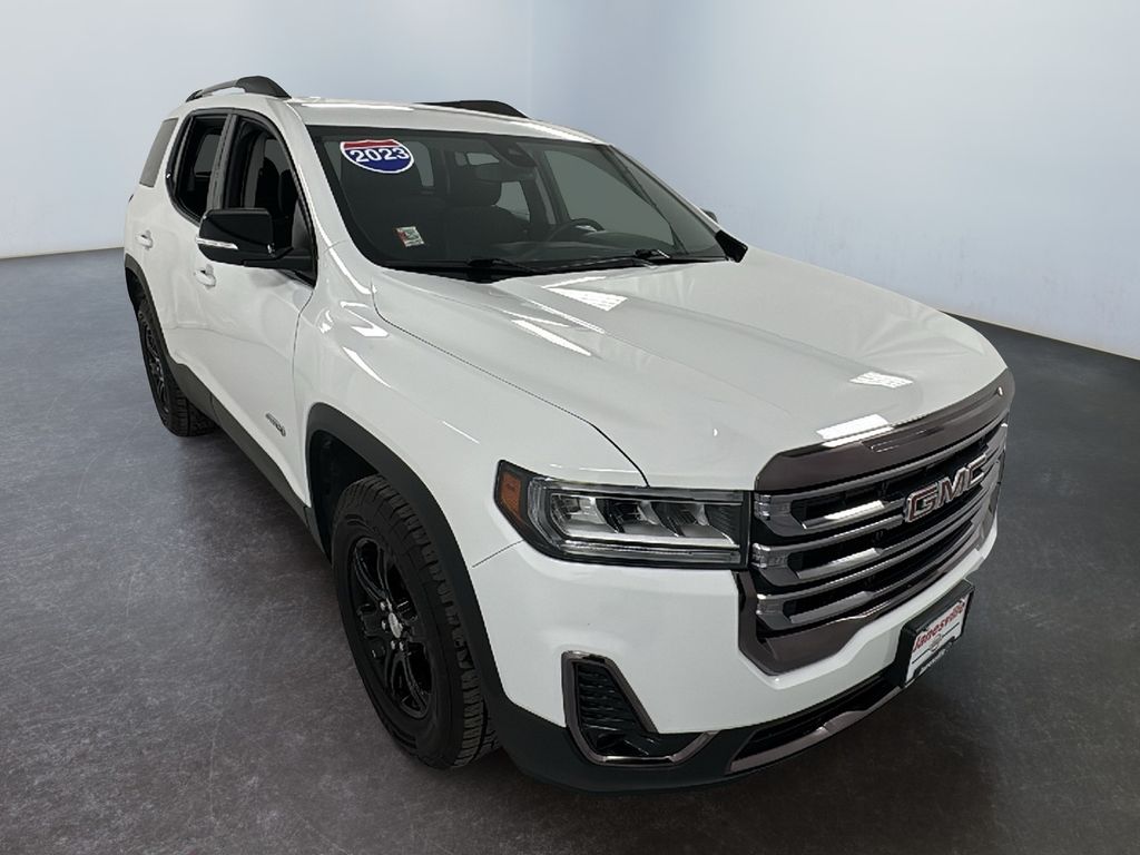 2023 GMC Acadia AT4 AWD