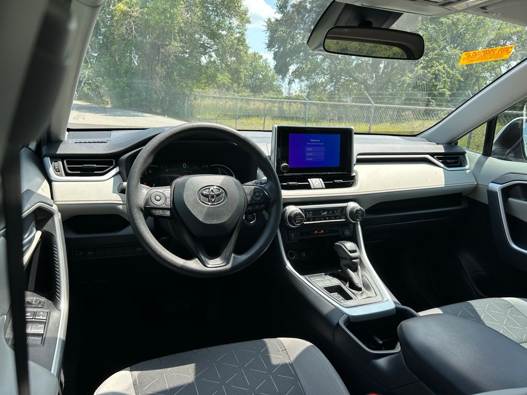 2023 Toyota RAV4 XLE 12