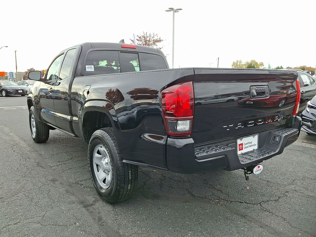 Thumbnail: 2022 Toyota Tacoma - 4