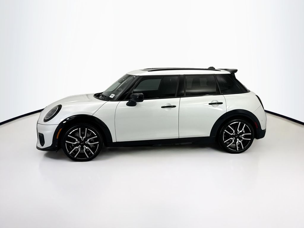 Thumbnail: 2026 MINI Cooper - 8
