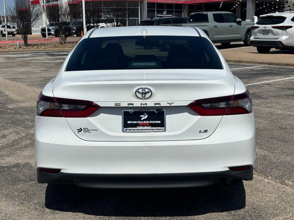 2023 Toyota Camry LE photo