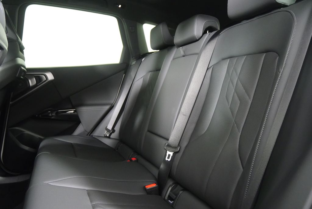 Thumbnail: 2026 BMW X3 - 15