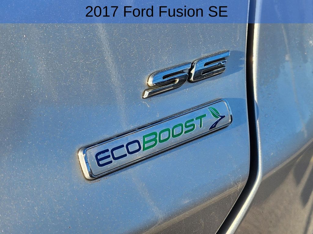 2017 Ford Fusion SE 4