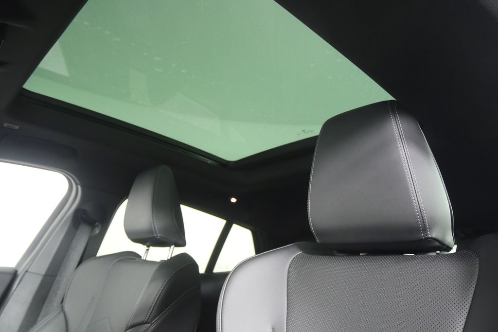 Thumbnail: 2025 BMW X2 - 11