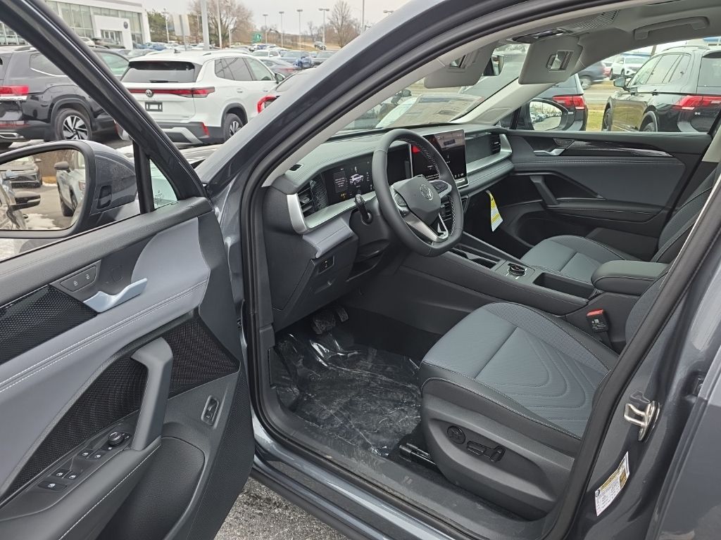 2026 Volkswagen Tiguan 2.0T SE - 8