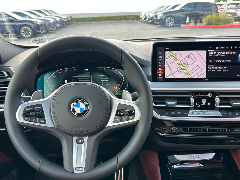 Thumbnail: 2025 BMW X4 - 17