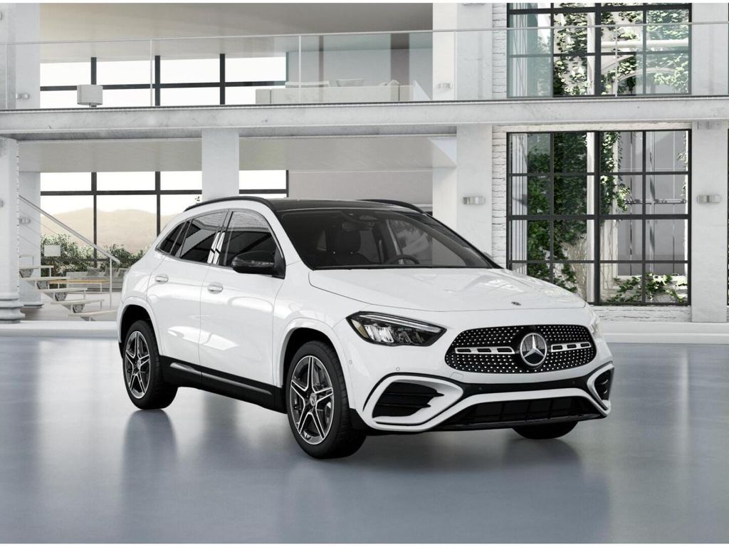 2025 Mercedes-Benz GLA 250 4MATIC 10