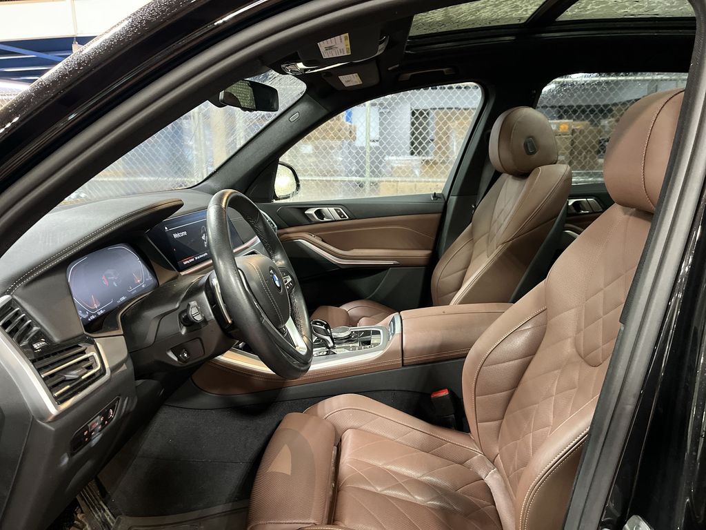 Thumbnail: 2023 BMW X5 - 11