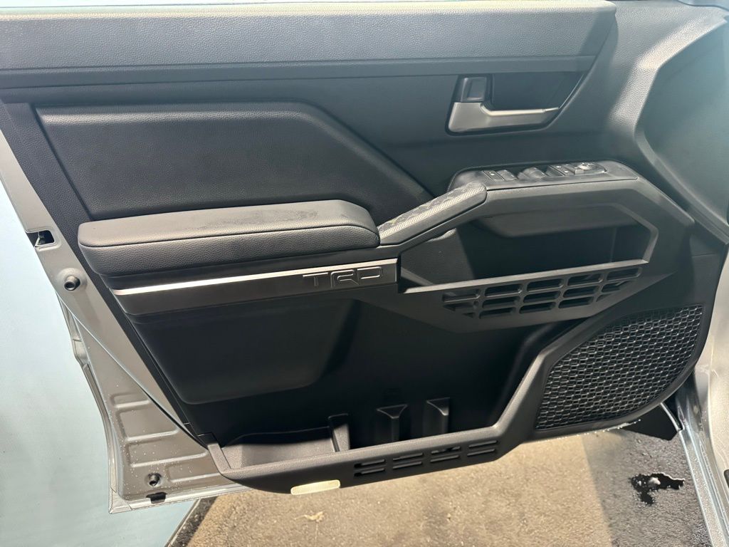 Thumbnail: 2025 Toyota Tacoma - 32