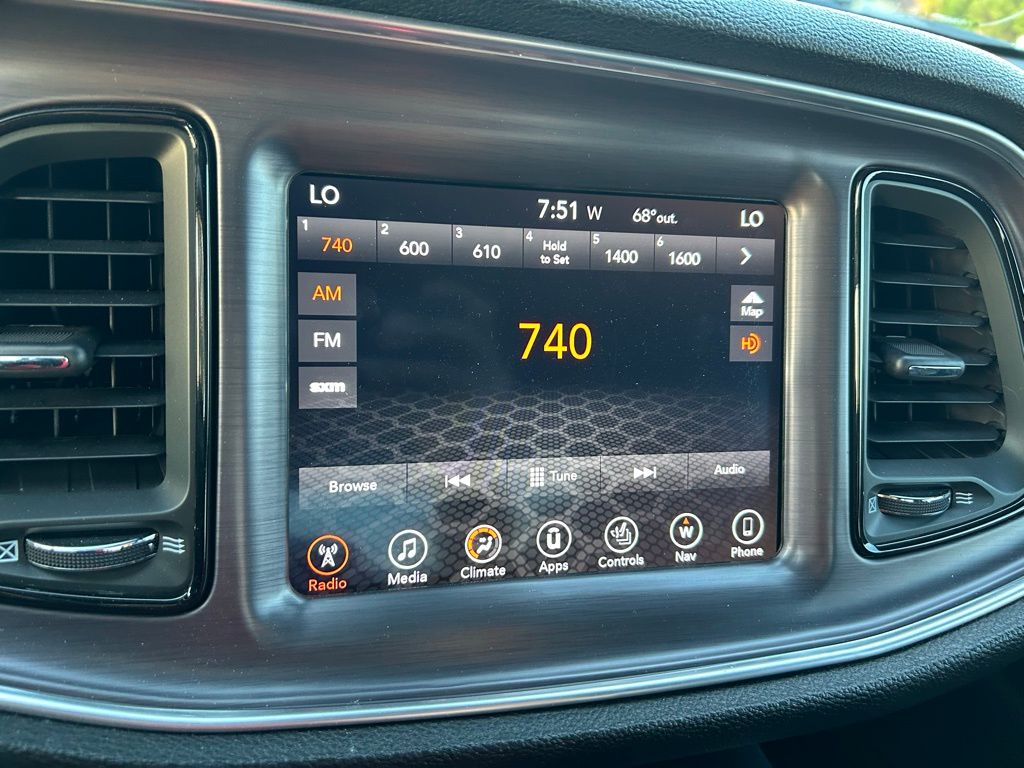 Thumbnail: 2017 Dodge Challenger - 23