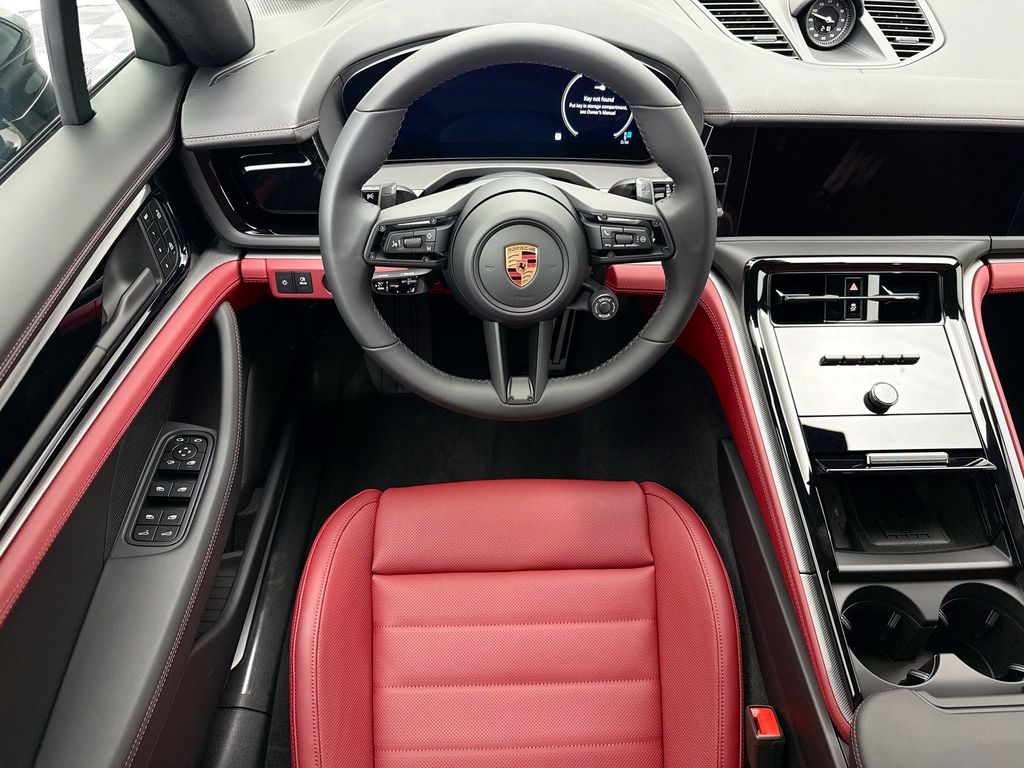 Thumbnail: 2026 Porsche Panamera - 13