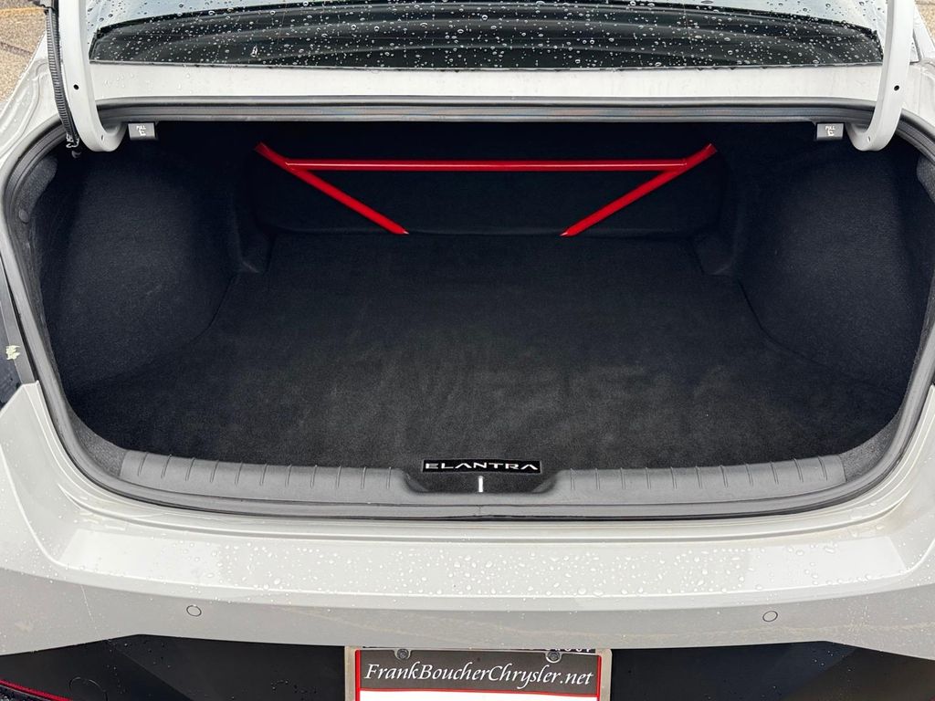 Used 2023 Cyber Gray Hyundai Base image 5