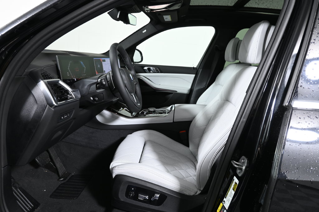 Thumbnail: 2026 BMW X5 - 3