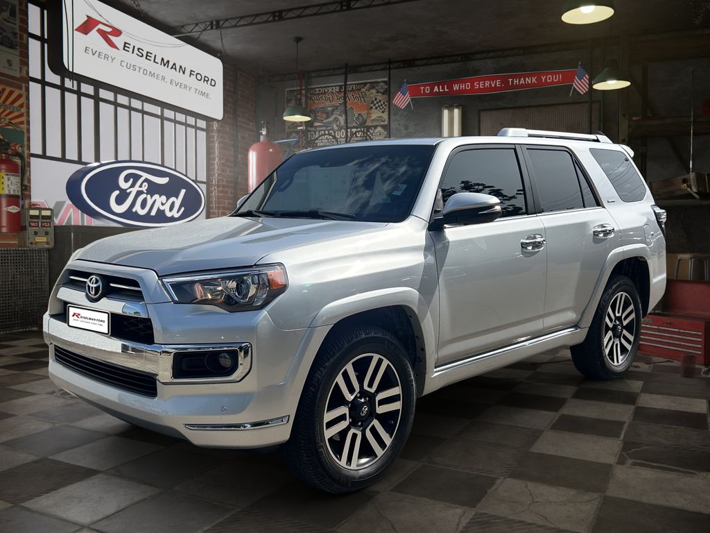 Classic Silver Metallic 2021 Toyota 4Runner SUV / Crossover All-Wheel Drive 5-Speed Automatic Overdrive