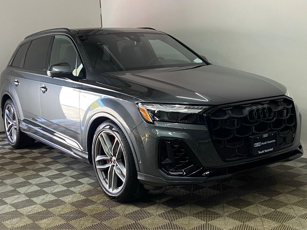 Daytona Gray Pearl 2026 Audi Q7 quattro Prestige 55 TFSI SUV / Crossover All-Wheel Drive 8-Speed Automatic