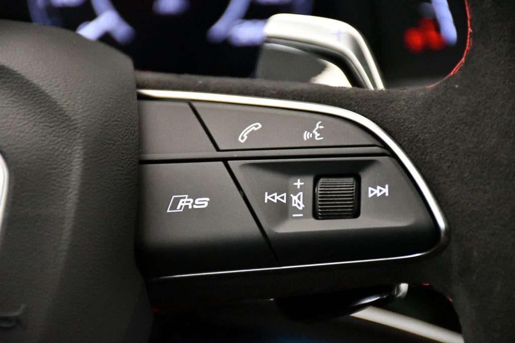 Thumbnail: 2026 Audi RS Q8 - 23