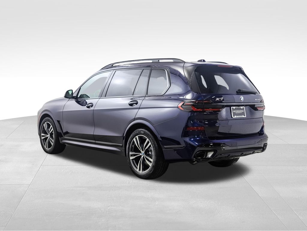 Thumbnail: 2026 BMW X7 - 3