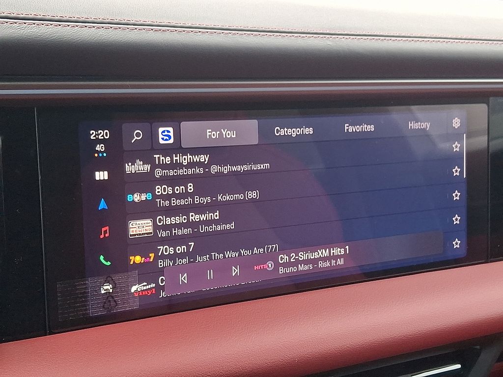 Thumbnail: 2026 Porsche Macan - 18