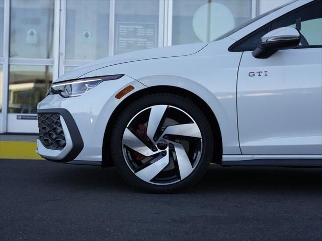 Thumbnail: 2026 Volkswagen Golf - 2