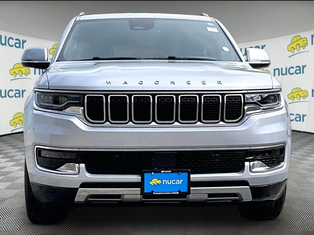2022 Jeep Wagoneer — photo 2