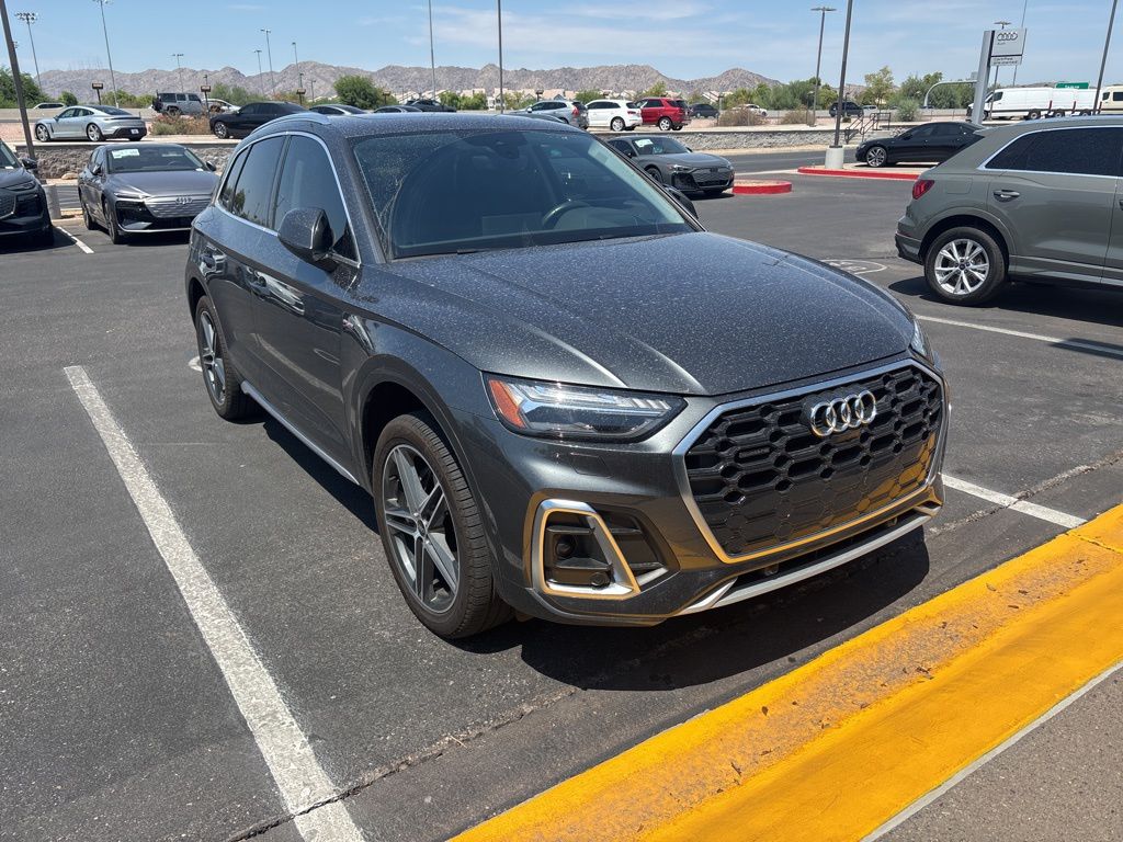 Thumbnail: 2022 Audi Q5 - 3