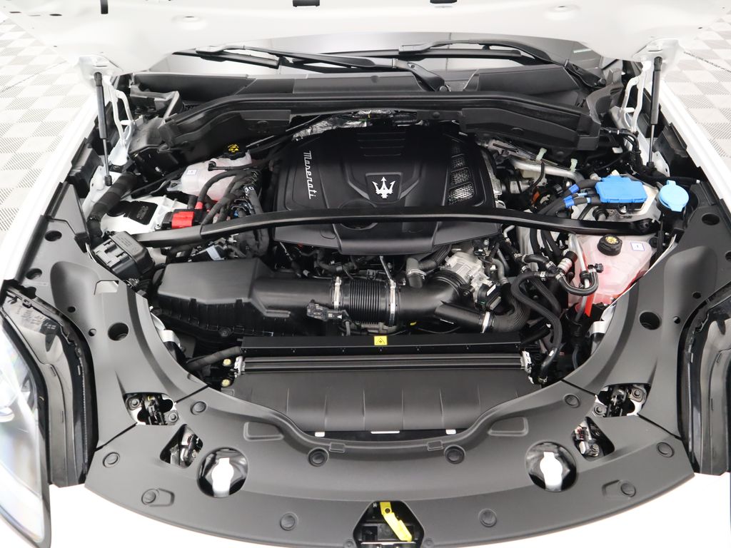 Thumbnail: 2025 Maserati Grecale - 28