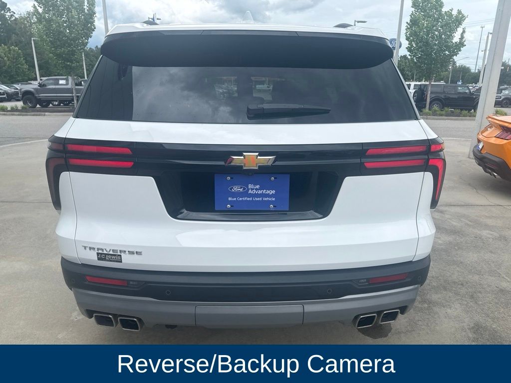 2026 Chevrolet Traverse FWD LT