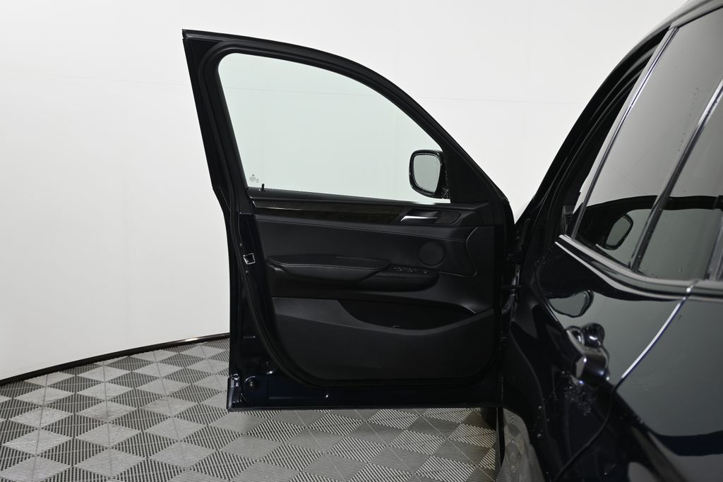 Thumbnail: 2012 BMW X3 - 28