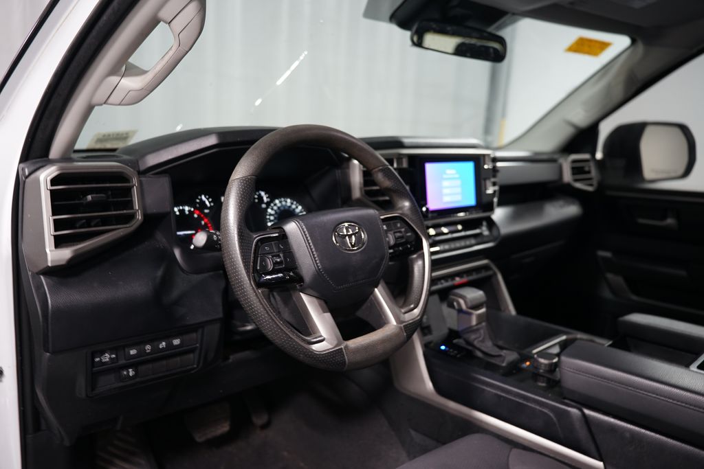 Thumbnail: 2022 Toyota Tundra - 7