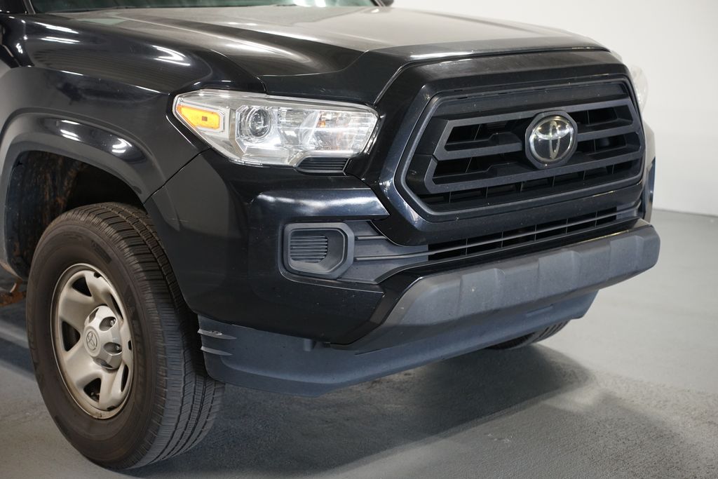 Thumbnail: 2021 Toyota Tacoma - 4