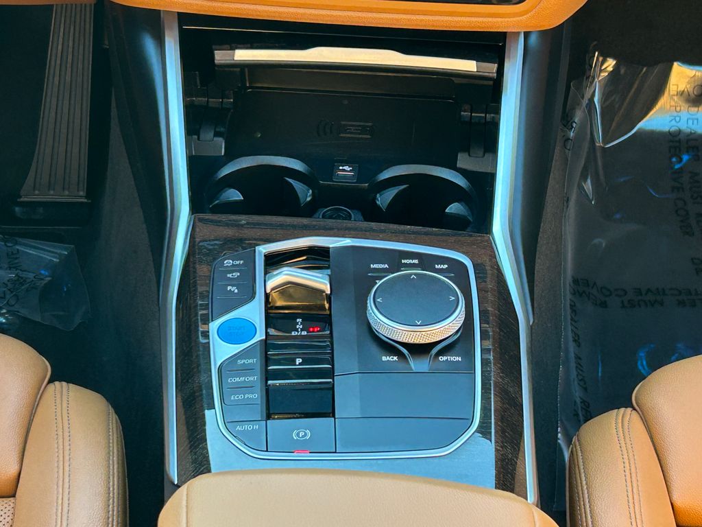 Thumbnail: 2023 BMW i4 - 27